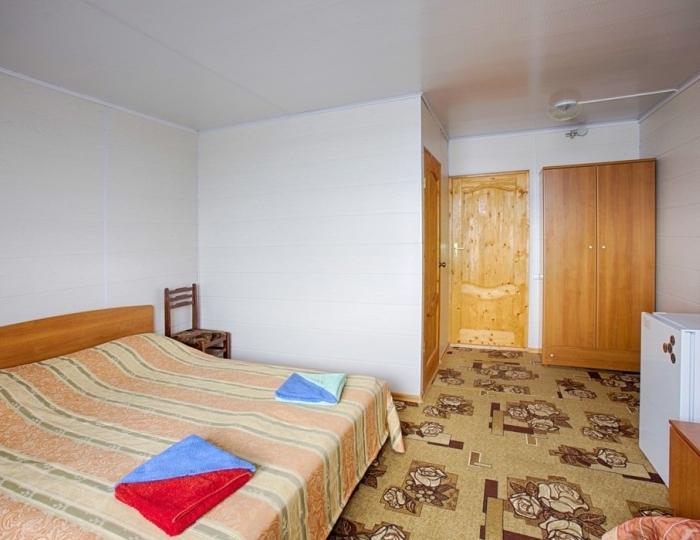 1-мест. (разм. в 2-мест.) номер в корпусе на пляже - Пансионат «Солнечный Летний» Холодная речка